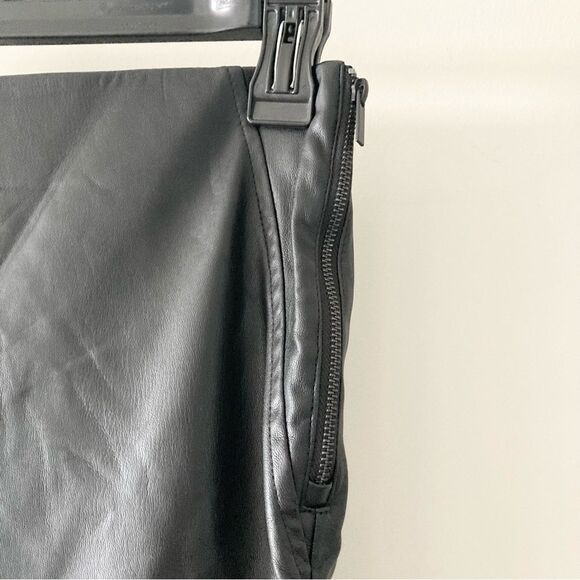 ZARA BLACK FAUX‎ LEATHER LEGGINGS - Picture 3 of 5